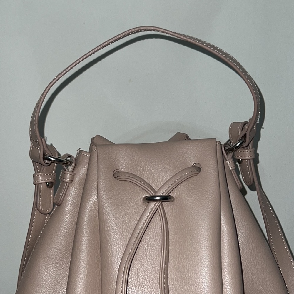 Zara Basic nude bucket bag - Picture 3 of 13